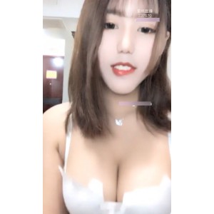 蜜桃极品：女主播无名小妖，魅力颜值丰满，人间极品，4.2G视频盛宴