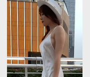 秀人网芝芝booty：1V1.7G，美貌与智慧的完美结合