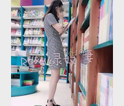 推特极品王八老公绿帽夫妻：Roxy自卑男妻的绿帽教育