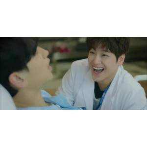 《2022年韩国奇幻电视剧：幽灵医生》