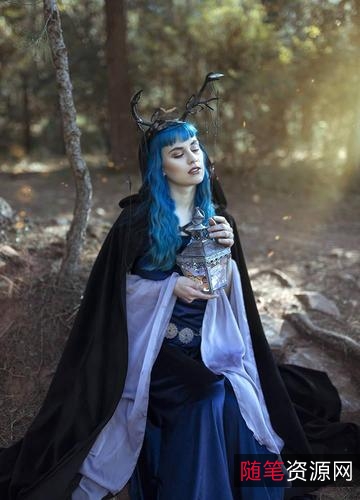 《鹿角血魔兽：阴森恐怖来袭！2021新版4K.官方中字》