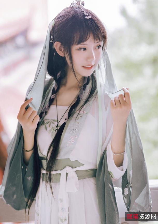 《汉服小姐姐：传播汉文化、社保资源私人定制》