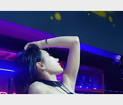 推特女神佳多饱合集：网红{{网红名字}}的视频图片资源，6.11G，双人游戏