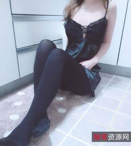 超人气网红邪魔暖暖最新作品合集：米雪融合、超长腿、超薄线袜私房秀！