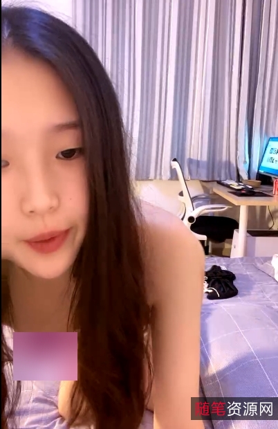 18岁美女拜金时被金钱诱惑，被迫沦为玩物，但最终坚守内心的善良