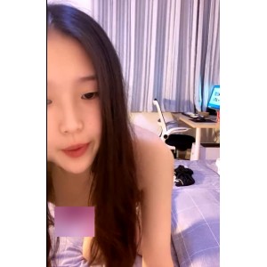 18岁美女拜金时被金钱诱惑，被迫沦为玩物，但最终坚守内心的善良