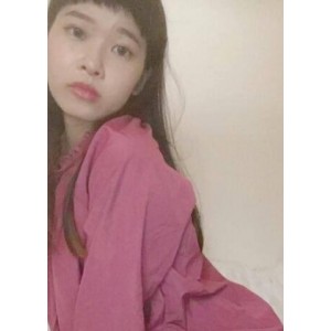 《火辣小妹子林凤娇：让人着迷的性感魅力》