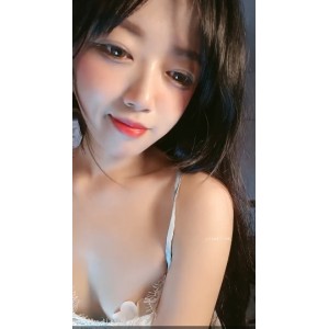 《灵动小仙女莎拉的热舞：白羊座女主播的精彩舞蹈演绎》