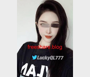 LuckyBaby白富美！穿黑丝的美腿女神，完美炮架等你来欣赏！