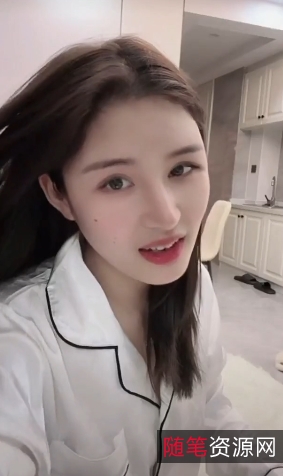 《最美年华：美女闪现闪现展示精选合集》