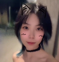 最新反差光“阴”眼学生妹展示癖小小狗210p53v8.10G百度盘