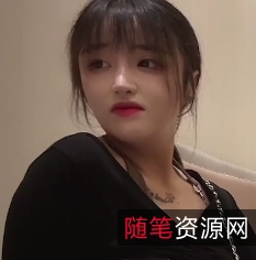 约会必备丰腴气质妻子，皮肤白里透红，水花欲流