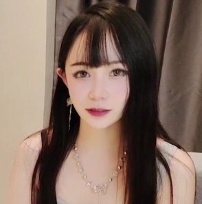 女大学生模特兼职：裸露拍摄，套路内释，百度盘分享