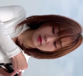 美女穿红色紧身短裤翘臀视频，1V8.64G百度云