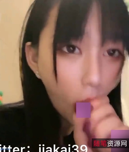 佳凯小鲜奶Twitter作品合集：大长腿、高颜值、资源最全