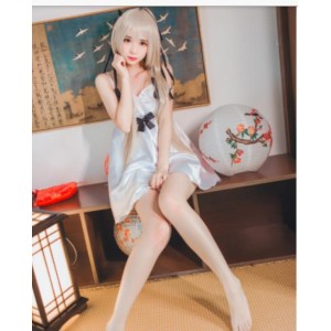 性感美腿Cos女神疯猫SS动漫服装浴缸写真