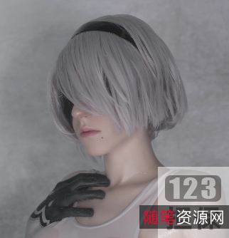 YoRHaNo.2TypeB高清同人Cospay视频：真人CG还原，身材完美，皮肤油亮，汗毛一览无余！