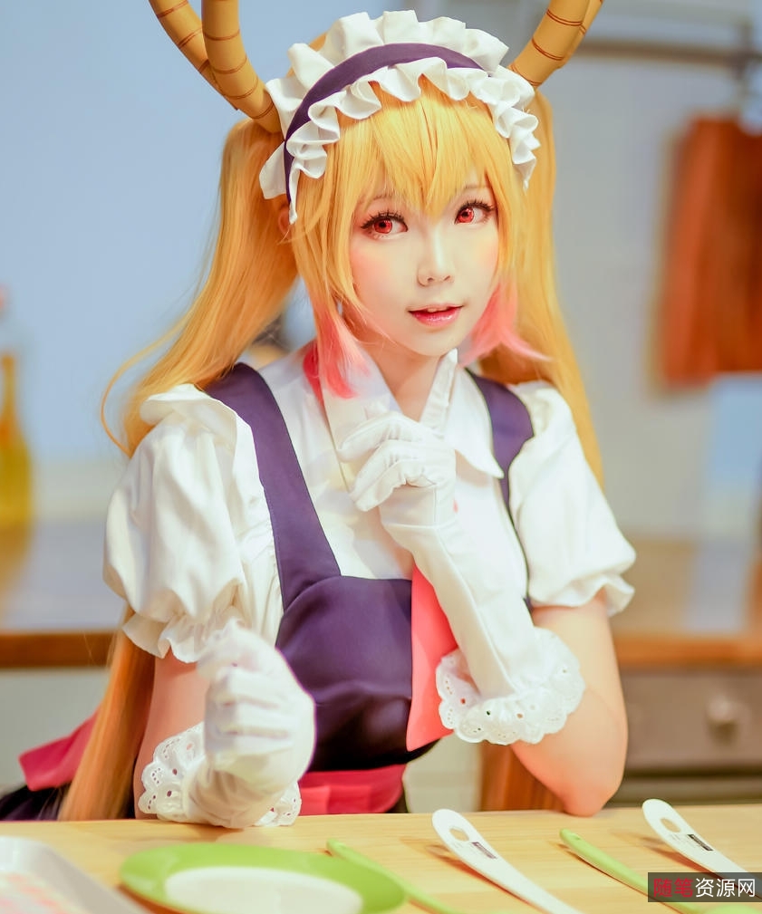 ElyEE子高赞COSplay大合集：99个视频18G，精彩不容错过