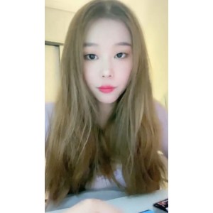 神秘白桃:聊骚直播524MB视频