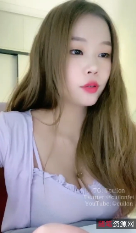 神秘白桃:聊骚直播524MB视频