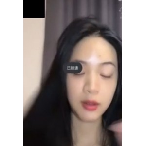 唐瑶瑶付费定制1v1视频，全果逗奶秀黑B，1V+1.34G，百度盘