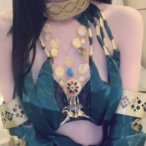 女神安安老师Cos迦南男演员的橘红色1V205M语音逗趣让心旷神怡