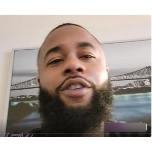 华裔哥演绎成熟主妇在卧室的剧情