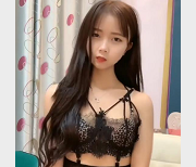 温柔苗（张傲娇）主播视频合集：182个视频，总大小555M