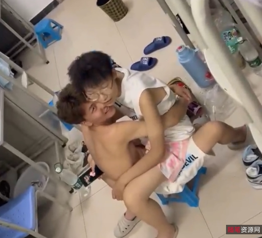 Lisa疯马秀视频自行打包合集，最近吃瓜大放送！