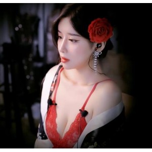 小恩雅妈妈儿仔新剧情自拍视频[1V-1.3G]