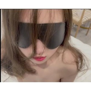 错过的作品，不仅展示了姐妹俩的美腿和教育技巧，还透露了作者的一些心情。想要一睹为快的观众们，赶紧下载观看吧！