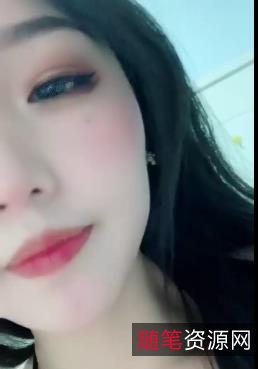 5月校园女神：半脸女神车灯眼，羊脂膏玉身材S型，2分53秒视频等你观看