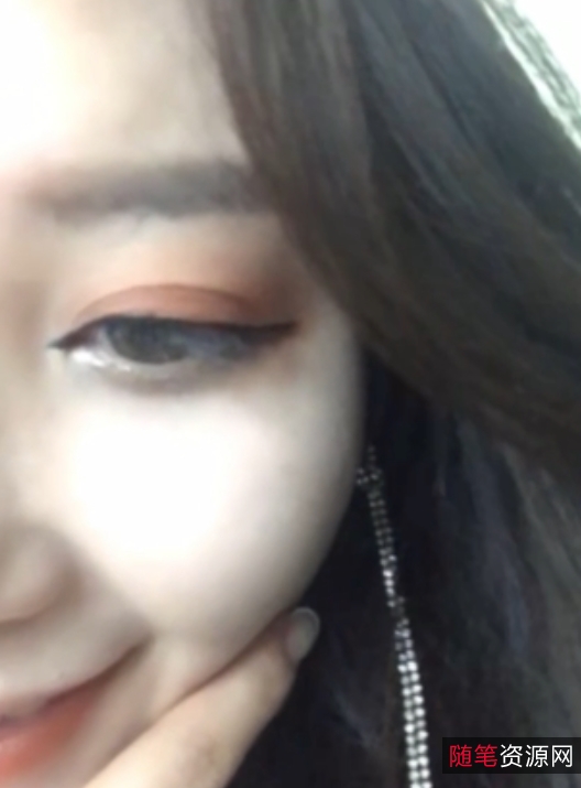 快手主播妖Baby一对一有尺度福利视频1V2.76G百度盘曝光