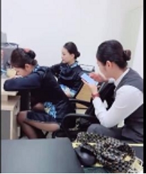 房地产经理与女同事搭讪，1V-729M