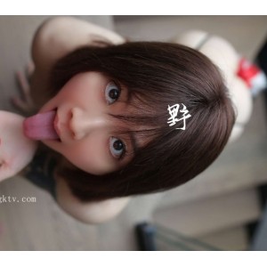 网红模特大师合集高清超清私拍套图，朦胧遮掩装嫩上年纪妹子视频