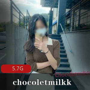 OnlyFans巅峰妻子（chocoletmilkk_）视频合集，颜值小腹美腿玲珑玉兔全收录