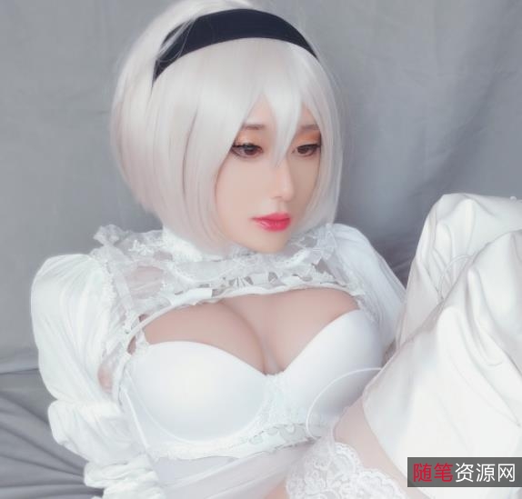 TS-十月小哀COS合集：19个视频，8.3G内容精彩无比！