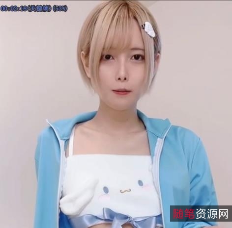 秋月真凌：独特风格的视频主播，8V741M作品，粉丝狂热追捧