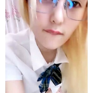 金发眼镜JK深处白嫩球球直晃1v+381M百度盘