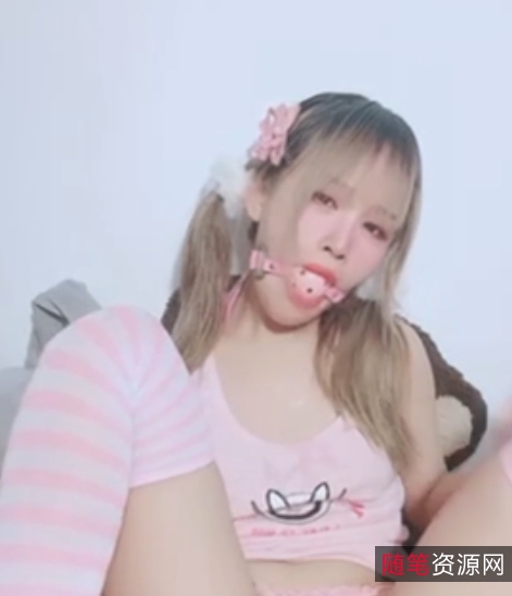 小鹿酱露脸福利姬26g视频珍藏，分成3个压缩包，补百度、去重、新增，全方位体验