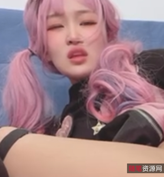 小鹿酱露脸福利姬26g视频珍藏，分成3个压缩包，补百度、去重、新增，全方位体验