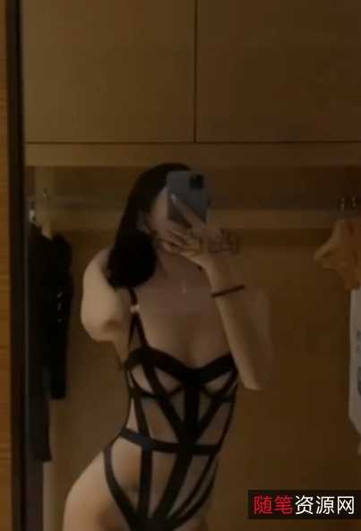 洛幽幽直播：土豪福利+毒药补97.2g，老资源百度ED2K去重