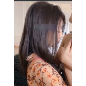 销魂表情！谭小灵双女互搞视频0.35G