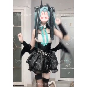 [转载搬运]+自己在推特上的一些王者cos加图集，大部分都有水印，都是一些小视频++己补+[23+144mb][百度盘]