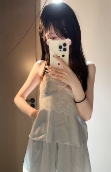 [转载搬运]抖音神再佑我璐酱12万粉丝绝顶反差cos小妹子视频福利合集[1v+300m][百度盘]