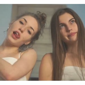 百度Hoolybunny妖舌收藏视频合集65部31.3G，尺度一般，只有道具