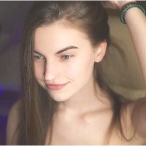 百度Hoolybunny妖舌收藏视频合集65部31.3G，尺度一般，只有道具