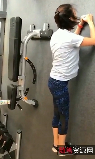 微博莉莉健身自拍小合集16部400MB御姐范儿