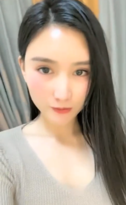 嫩嫩包小奶猫直播合集7部热辣诱惑2.02G