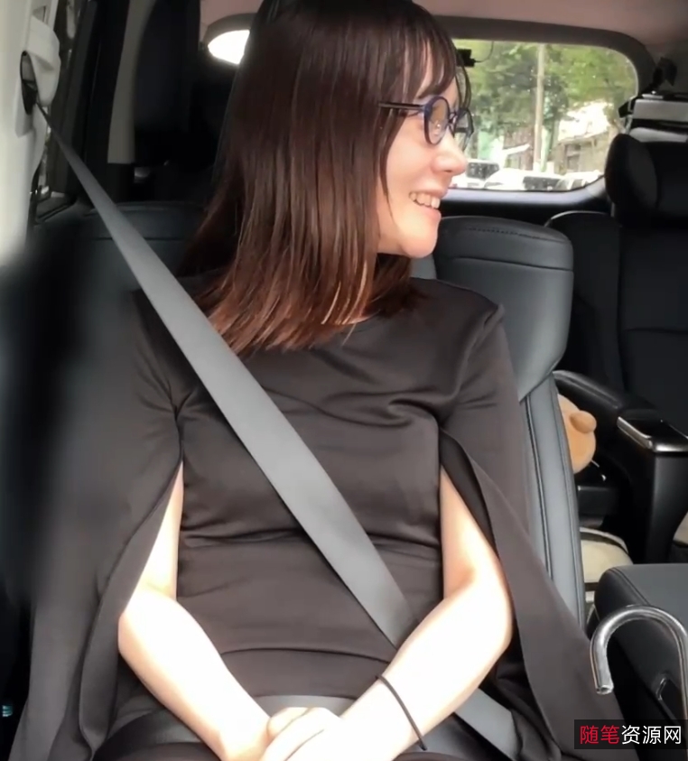 宅神兔兔蜜渍拍摄合集348GB完整傲人身材模特合集